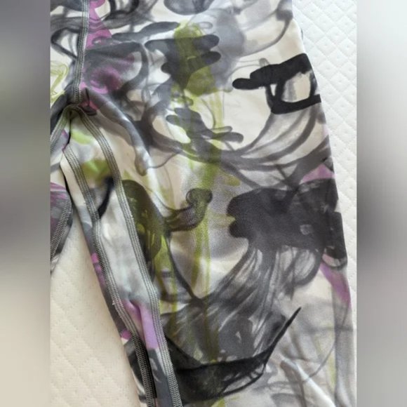 lululemon athletica Multicolor Abstract Leggings - Picture 6 of 12
